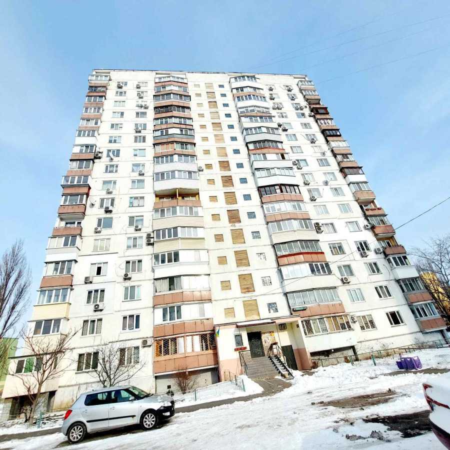Продажа 3-комнатной квартиры 70 м², Героев Сталинграда просп., 39Б