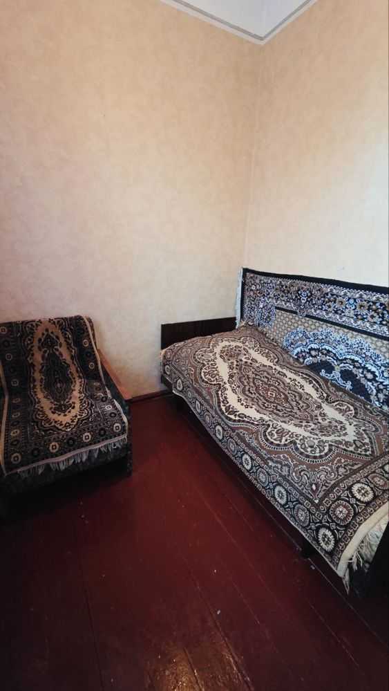 Продаж 3-кімнатної квартири 37 м², Васильківська вул., 19/1