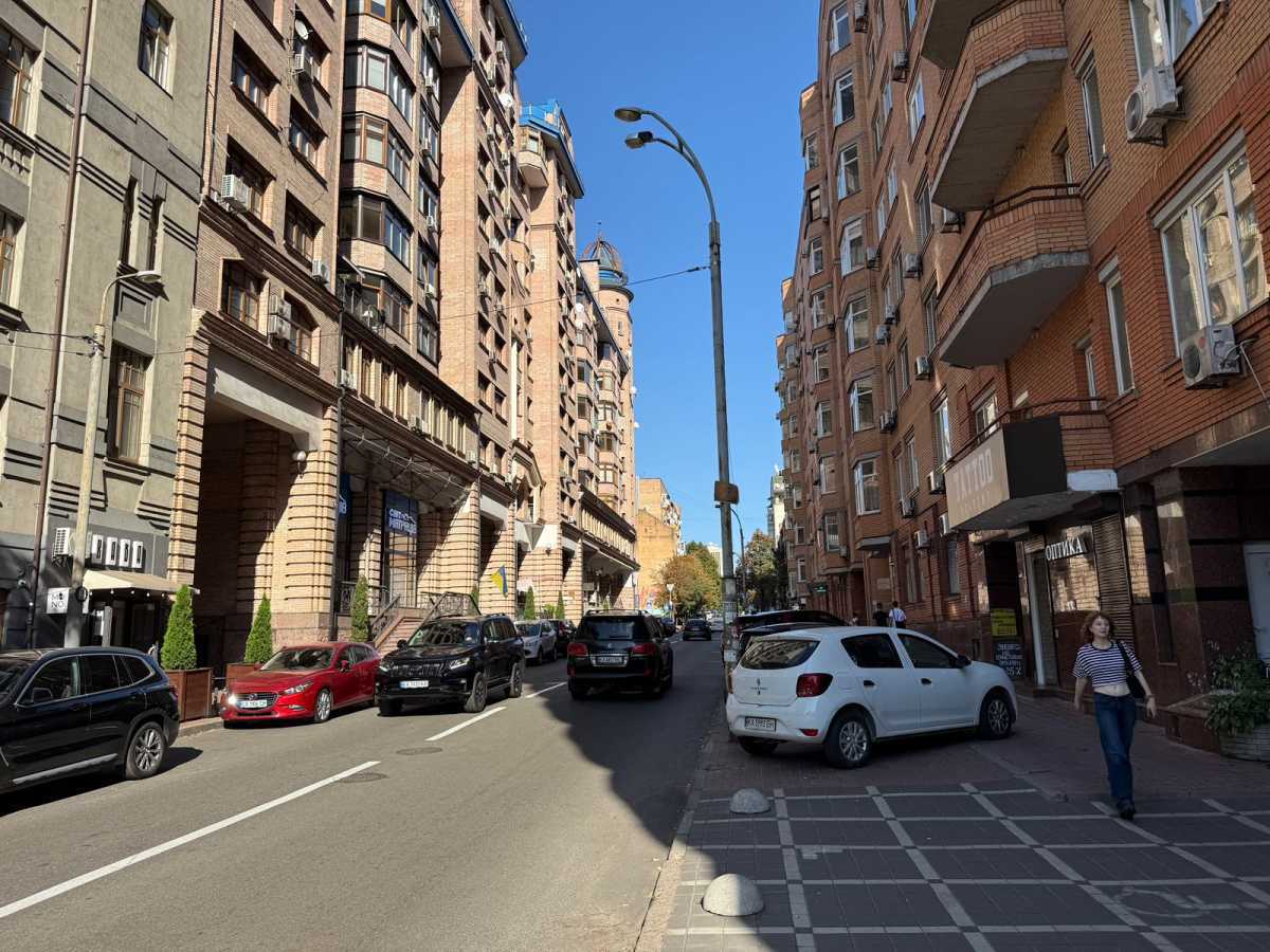 Аренда другого торгового помещения 230 м², Павловская ул., 18