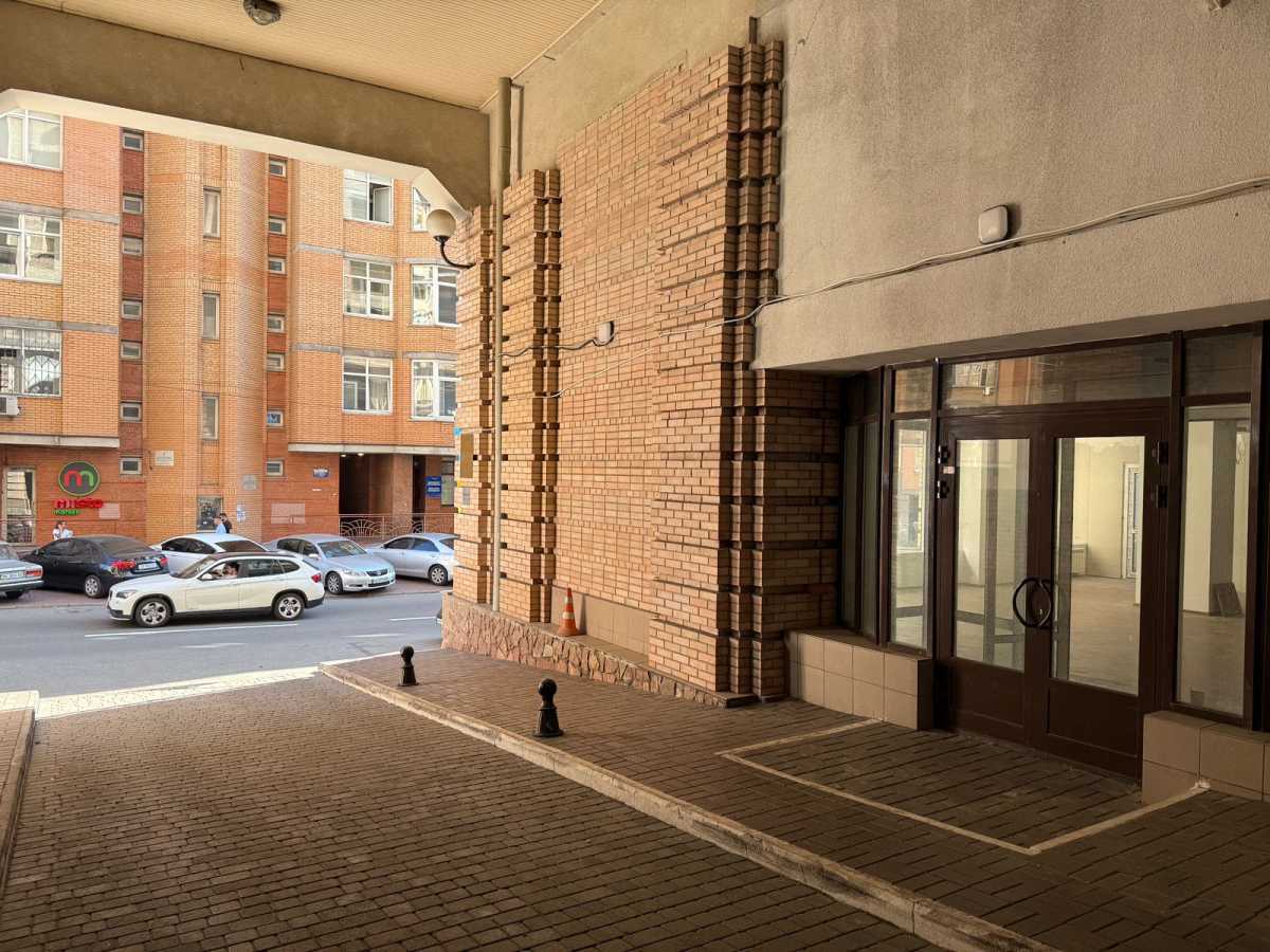 Аренда другого торгового помещения 230 м², Павловская ул., 18