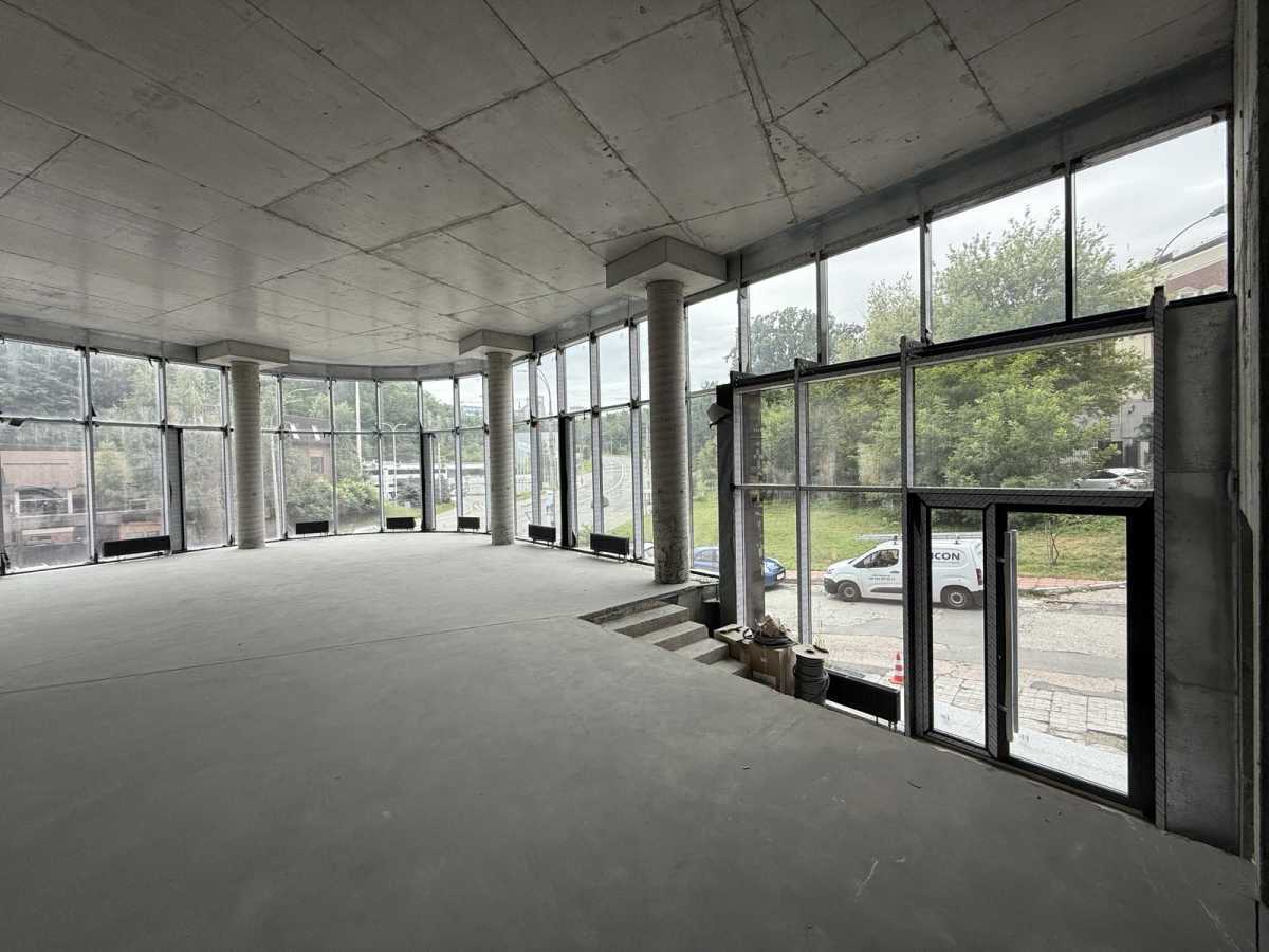 Аренда другого торгового помещения 350 м², Ивана Федорова ул.