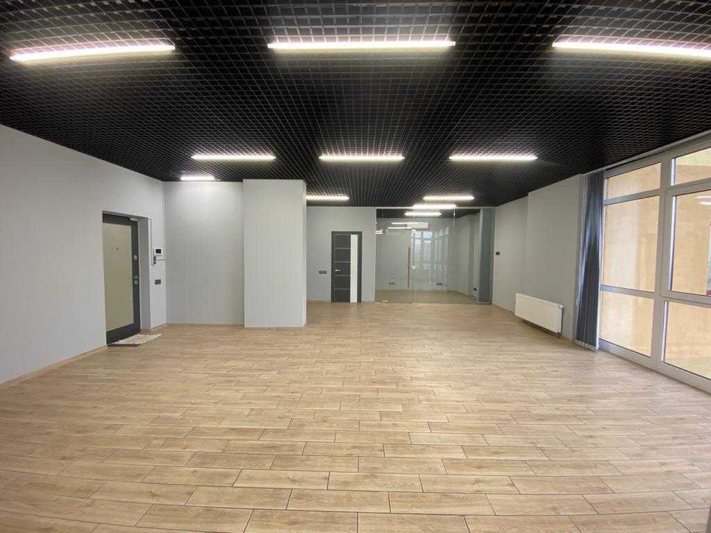 Оренда офісу 100 м², Євгена Коновальця вул., 36Е