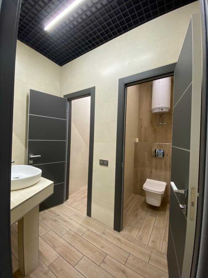 Оренда офісу 100 м², Євгена Коновальця вул., 36Е