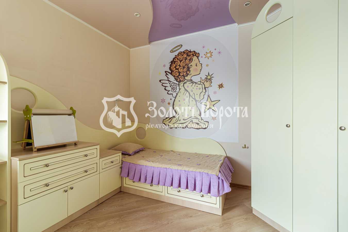 Продажа 3-комнатной квартиры 113.6 м², Княжий Затон ул., 21