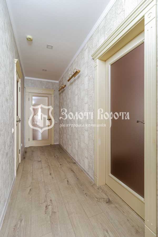 Продажа 3-комнатной квартиры 113.6 м², Княжий Затон ул., 21