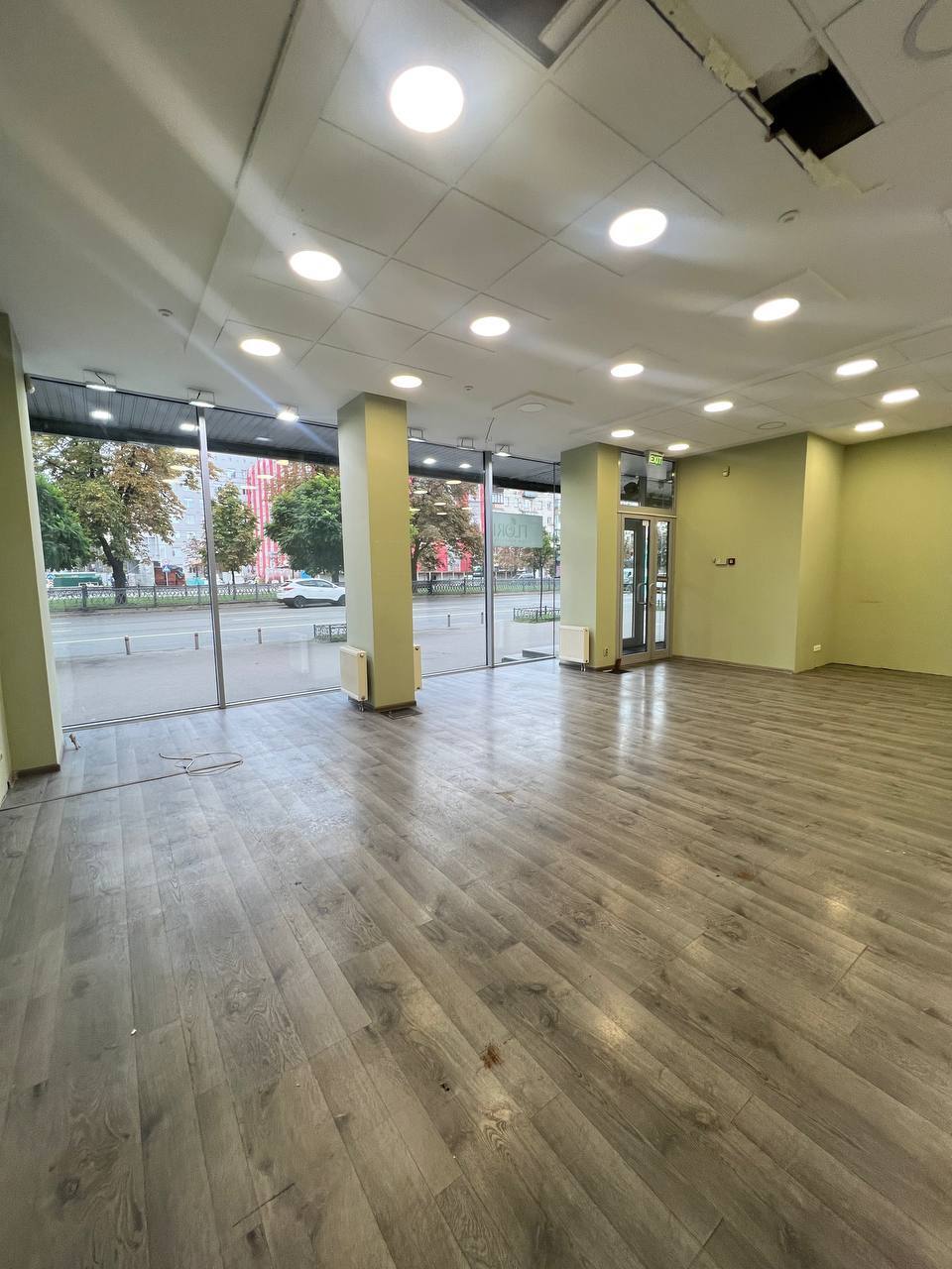 Аренда торгового помещения 64 м², Победы просп.