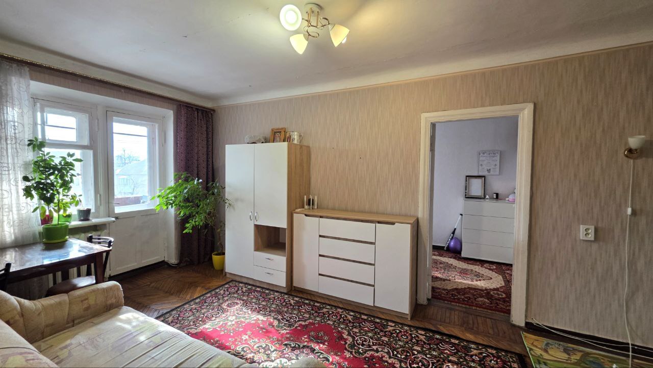 Продаж 2-кімнатної квартири 42 м², Івана Камишева вул.