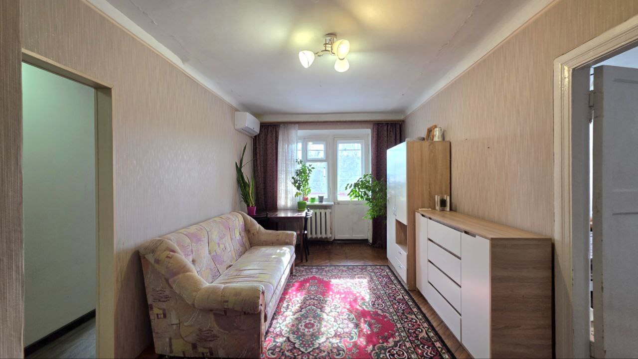 Продаж 2-кімнатної квартири 42 м², Івана Камишева вул.