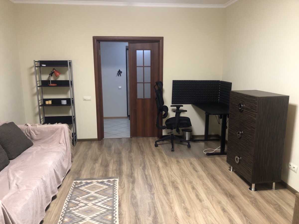 Аренда 1-комнатной квартиры 55 м², Иорданская ул., 1