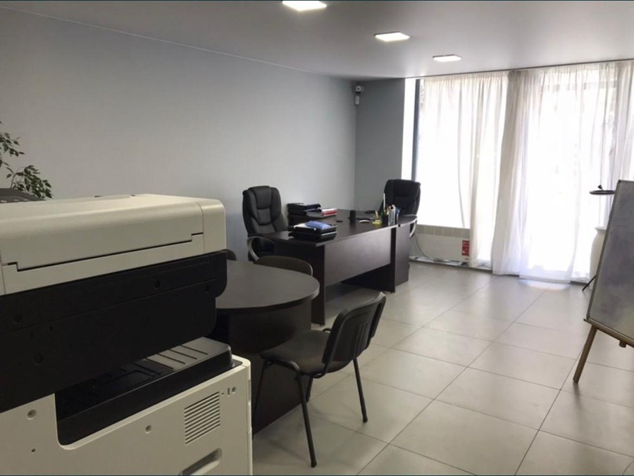 Продаж комерції 272.8 м², Академіка Філатова вул.