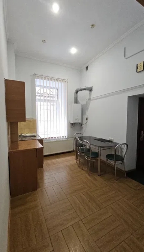 Аренда офиса 73 м², Пантелеймоновская ул.