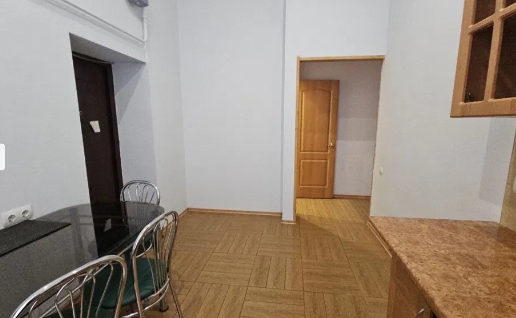 Аренда офиса 73 м², Пантелеймоновская ул.