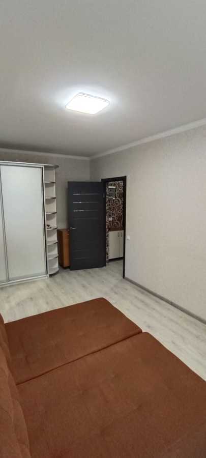Продаж 2-кімнатної квартири 47.6 м², Одесская вул., 44