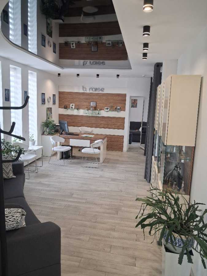 Продажа коммерции 1050 м², Александрийский бул.