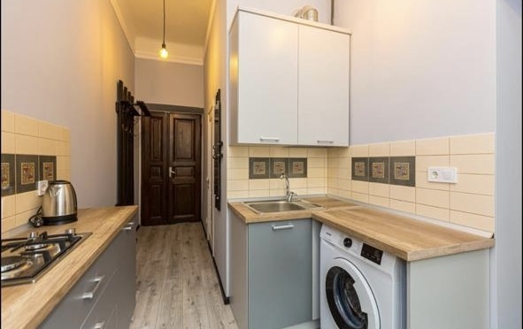 Продажа 5-комнатной квартиры 114.7 м², Тараса Шевченко просп., 12