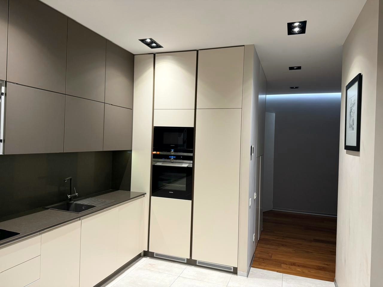 Аренда 3-комнатной квартиры 130 м², Шаповалова 2А