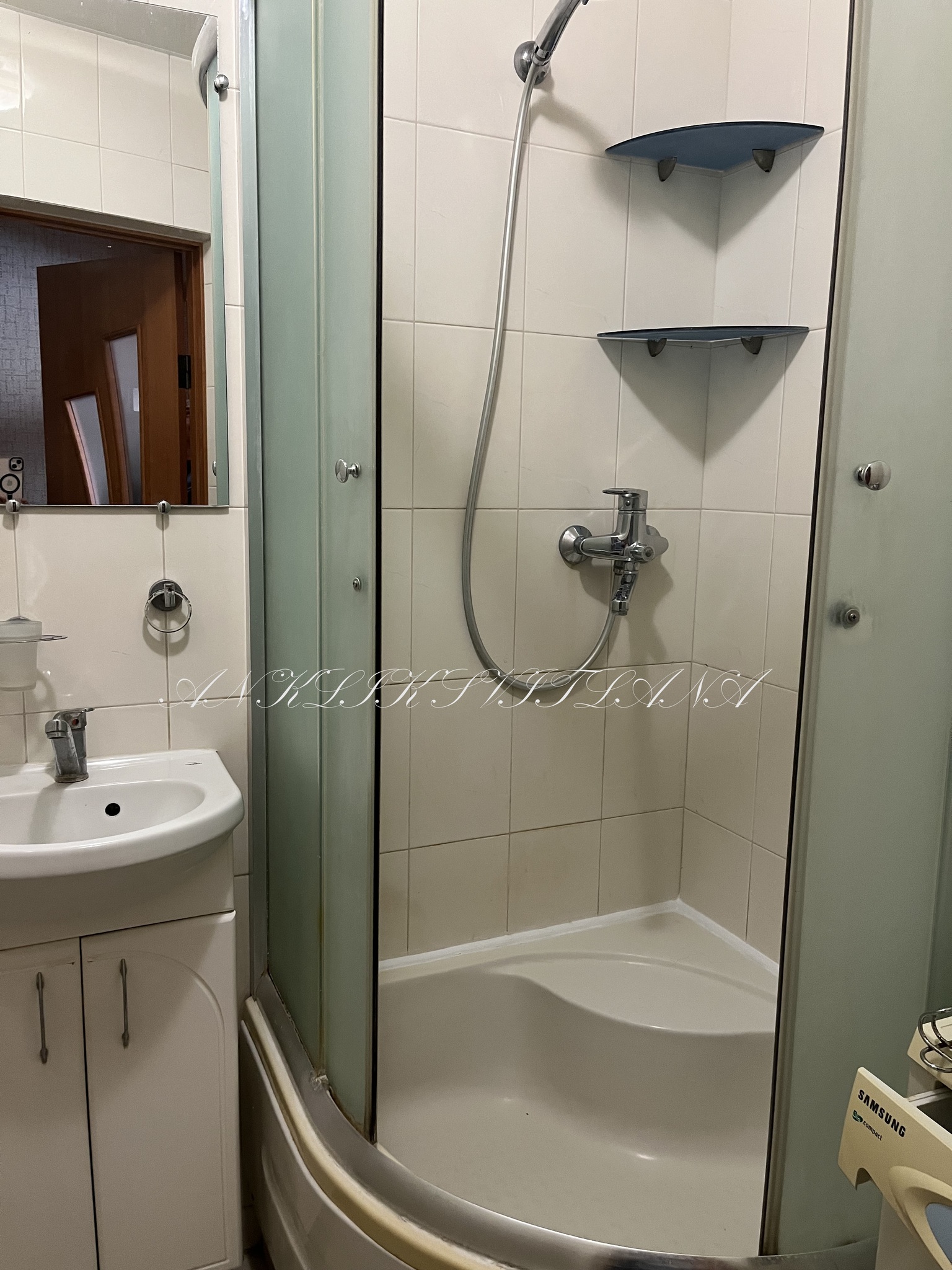 Аренда 3-комнатной квартиры 77 м², Светлая ул.