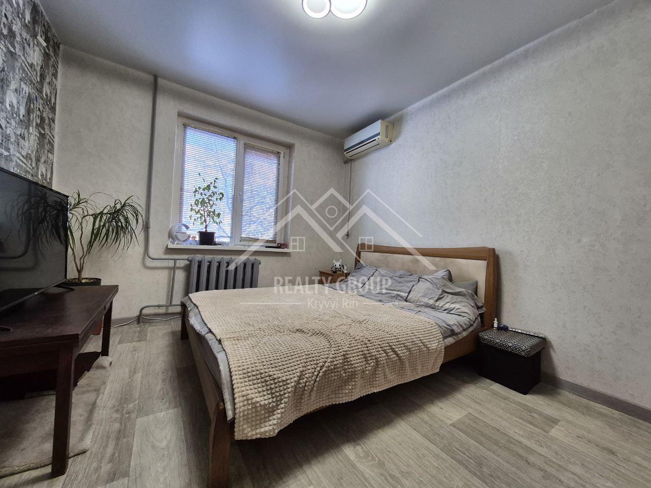 Продажа 2-комнатной квартиры 48 м², Солнечный мркн. ул.