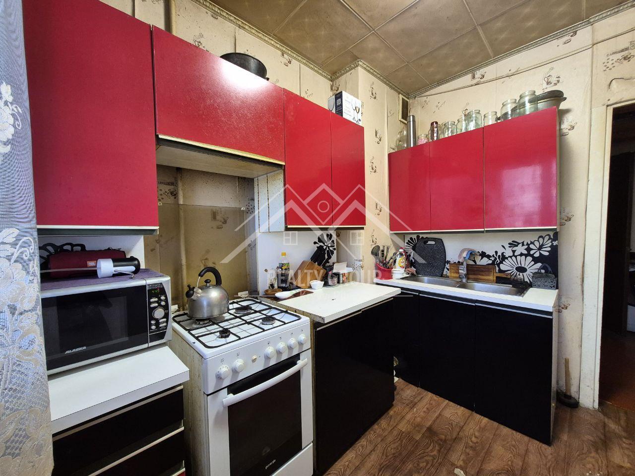 Продажа 2-комнатной квартиры 48 м², Солнечный мркн. ул.