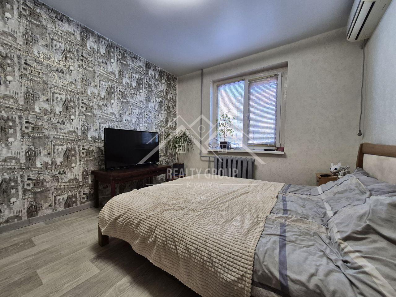 Продажа 2-комнатной квартиры 48 м², Солнечный мркн. ул.