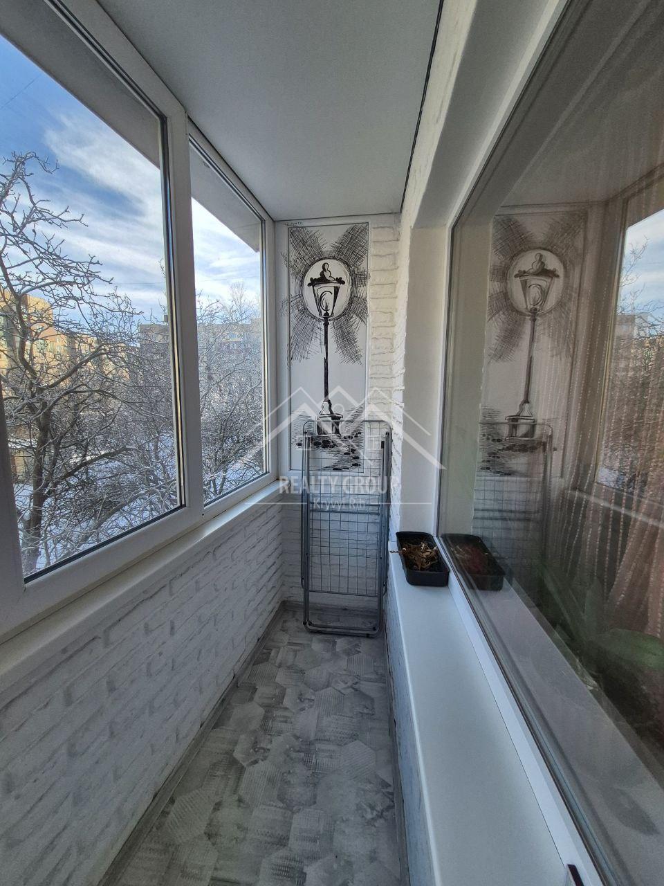 Продажа 2-комнатной квартиры 48 м², Солнечный мркн. ул.