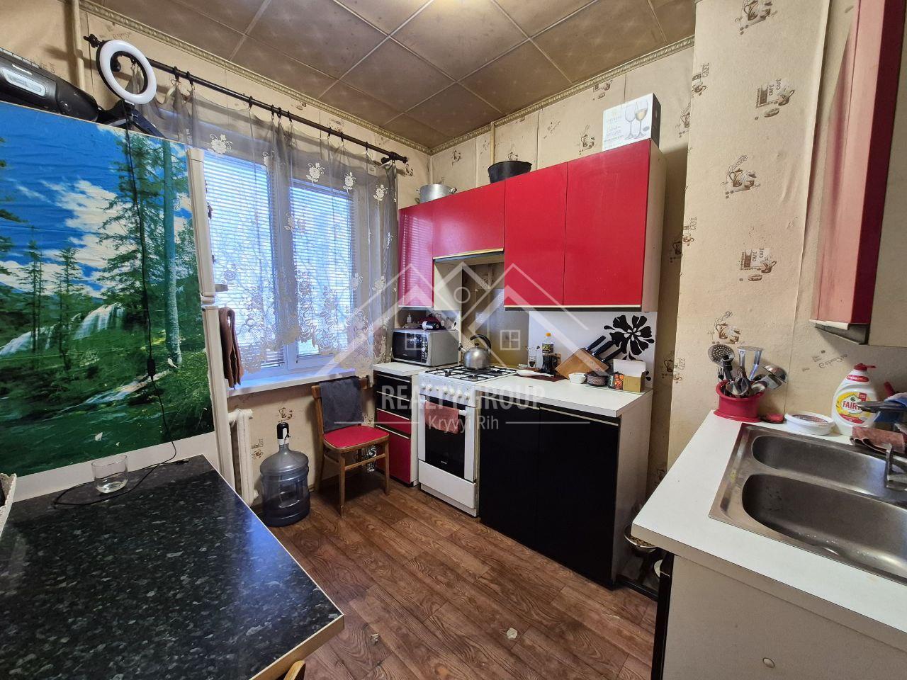 Продажа 2-комнатной квартиры 48 м², Солнечный мркн. ул.