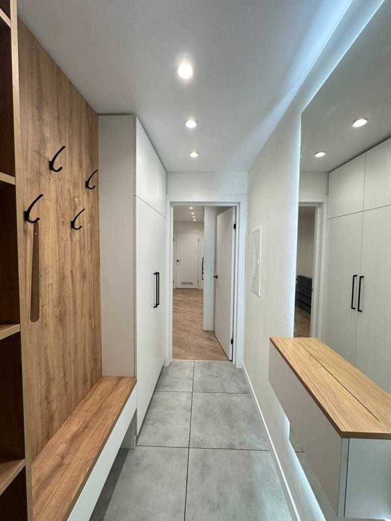 Продажа 3-комнатной квартиры 56.5 м², Армейская ул., 12