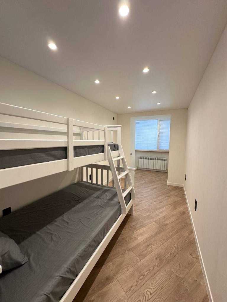 Продажа 3-комнатной квартиры 56.5 м², Армейская ул., 12