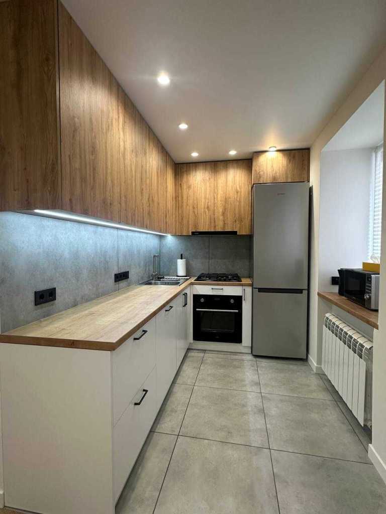 Продажа 3-комнатной квартиры 56.5 м², Армейская ул., 12