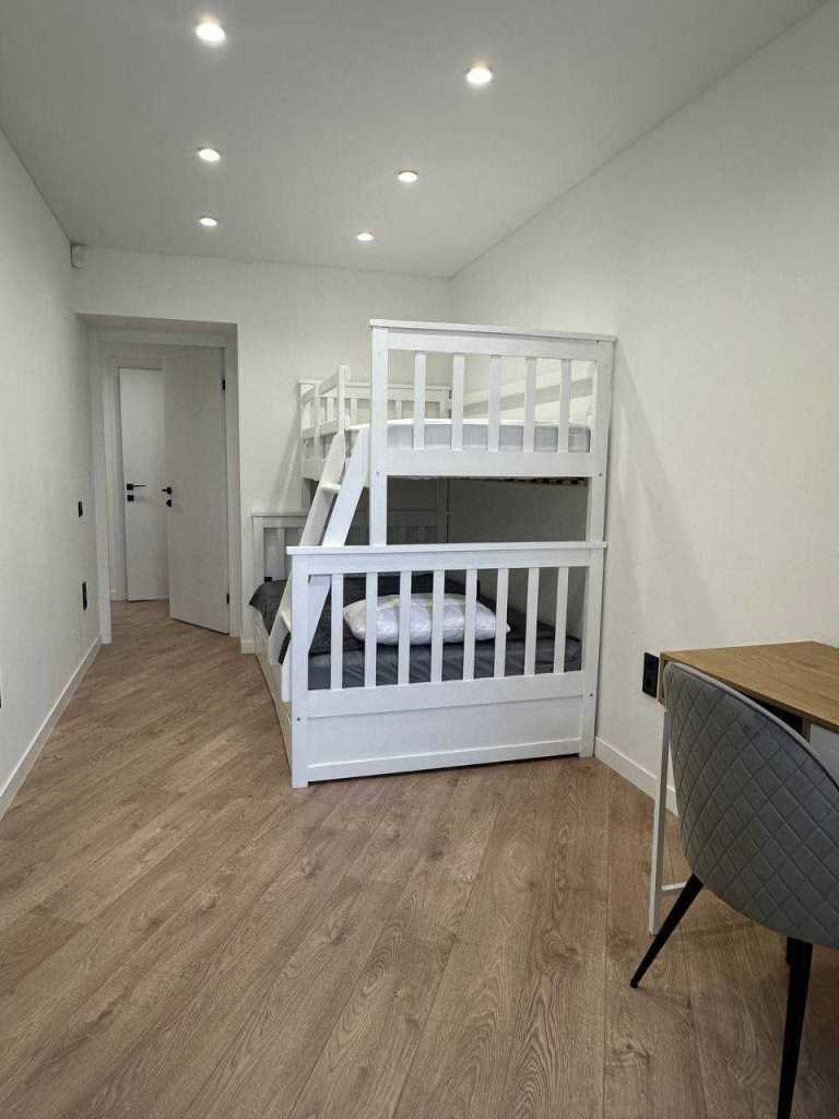 Продажа 3-комнатной квартиры 56.5 м², Армейская ул., 12