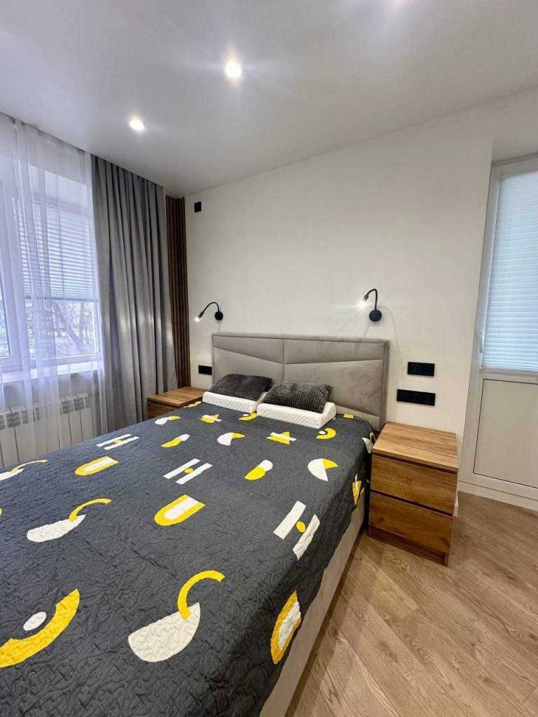 Продажа 3-комнатной квартиры 56.5 м², Армейская ул., 12