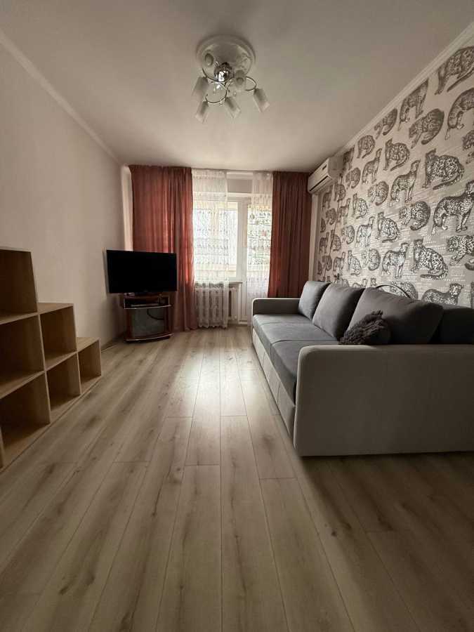 Продажа 1-комнатной квартиры 35.1 м², Героев Днепра ул., 81