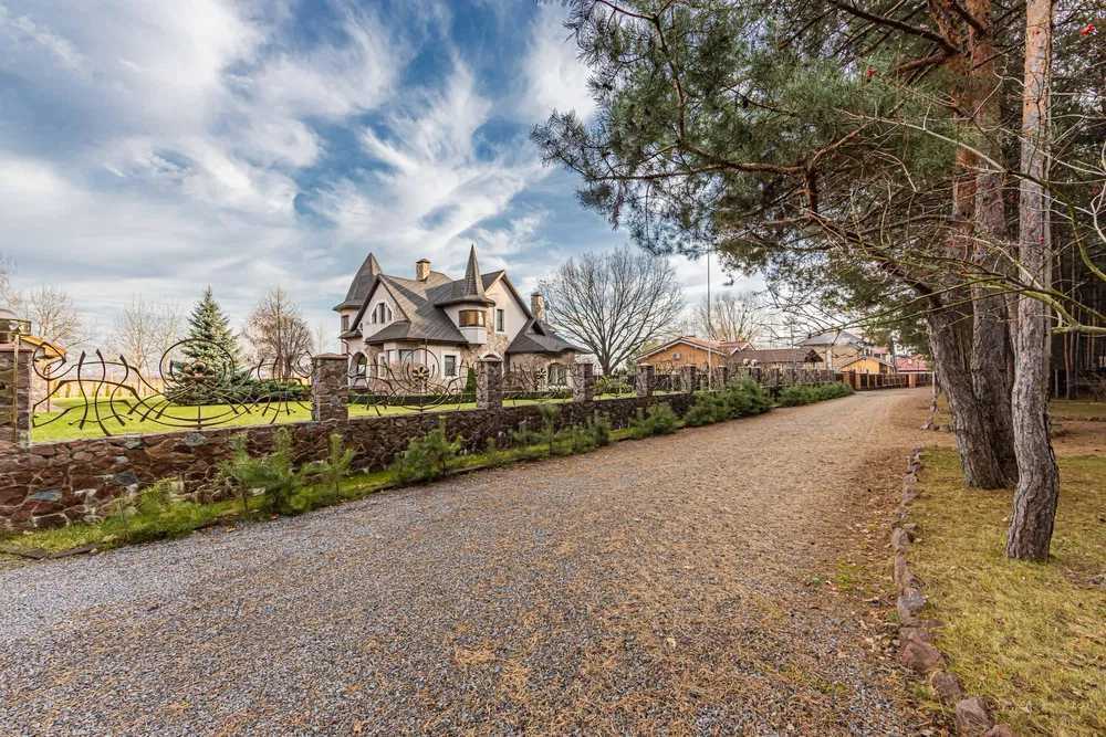 Продажа коттеджа 585 м², Центральная ул.