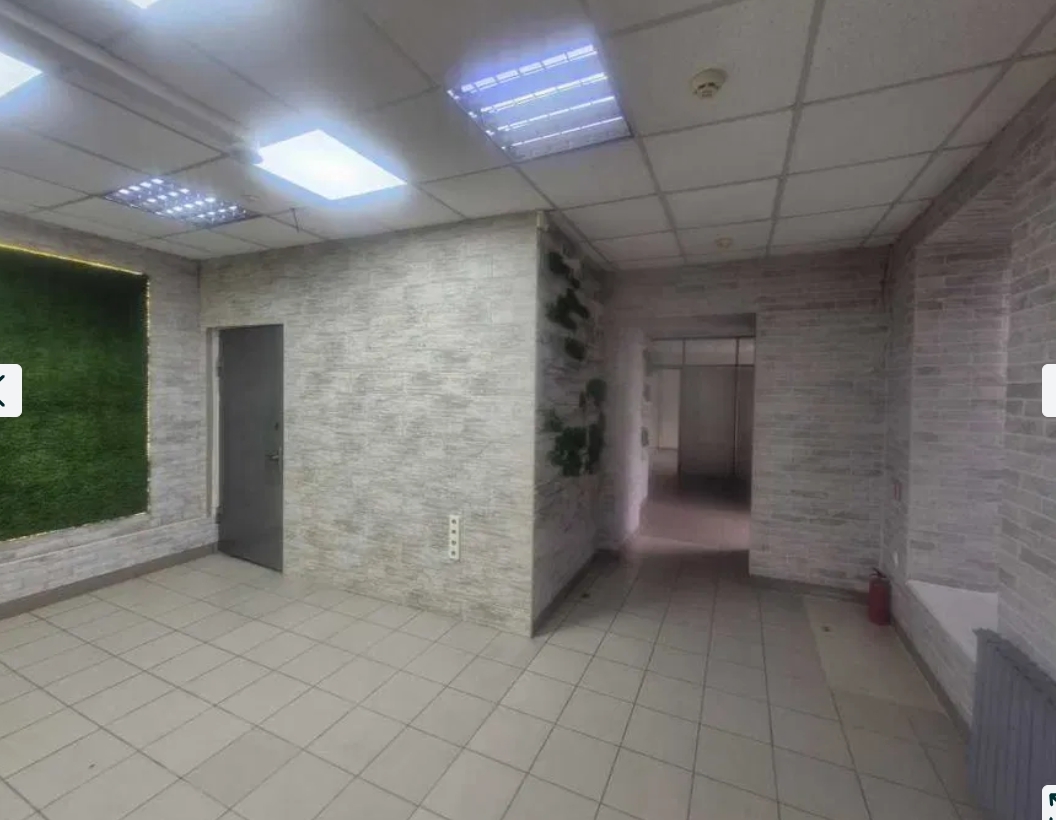 Аренда торгового помещения 80 м², Варненская ул.