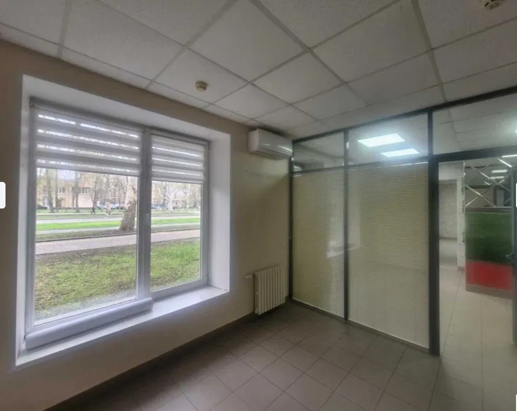 Аренда торгового помещения 80 м², Варненская ул.