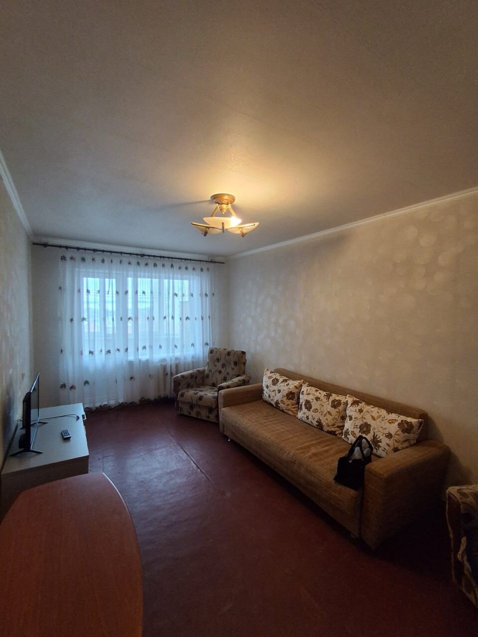 Оренда 3-кімнатної квартири 75 м², Таращанський пров., масив