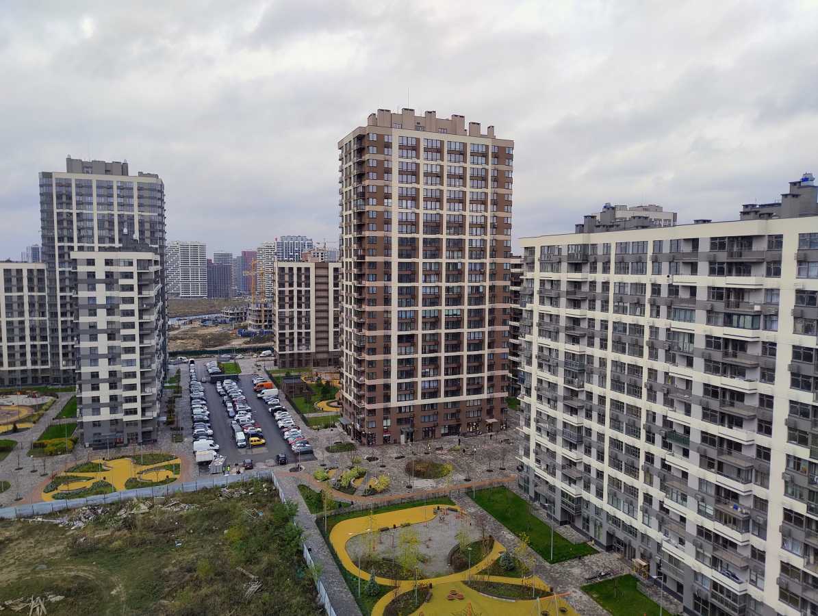 Продажа 2-комнатной квартиры 61 м², Александра Олеся ул., 5