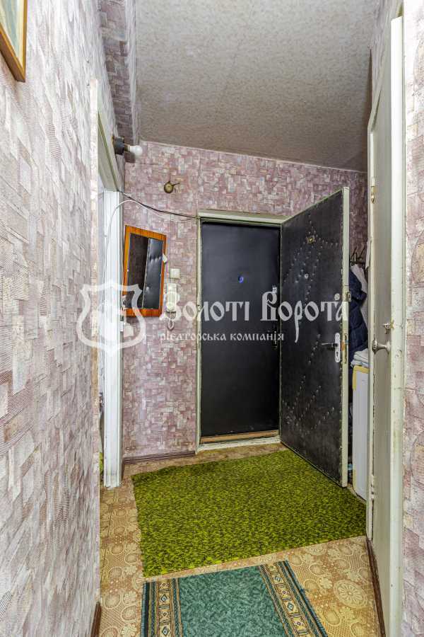 Продажа 1-комнатной квартиры 32 м², 31/2