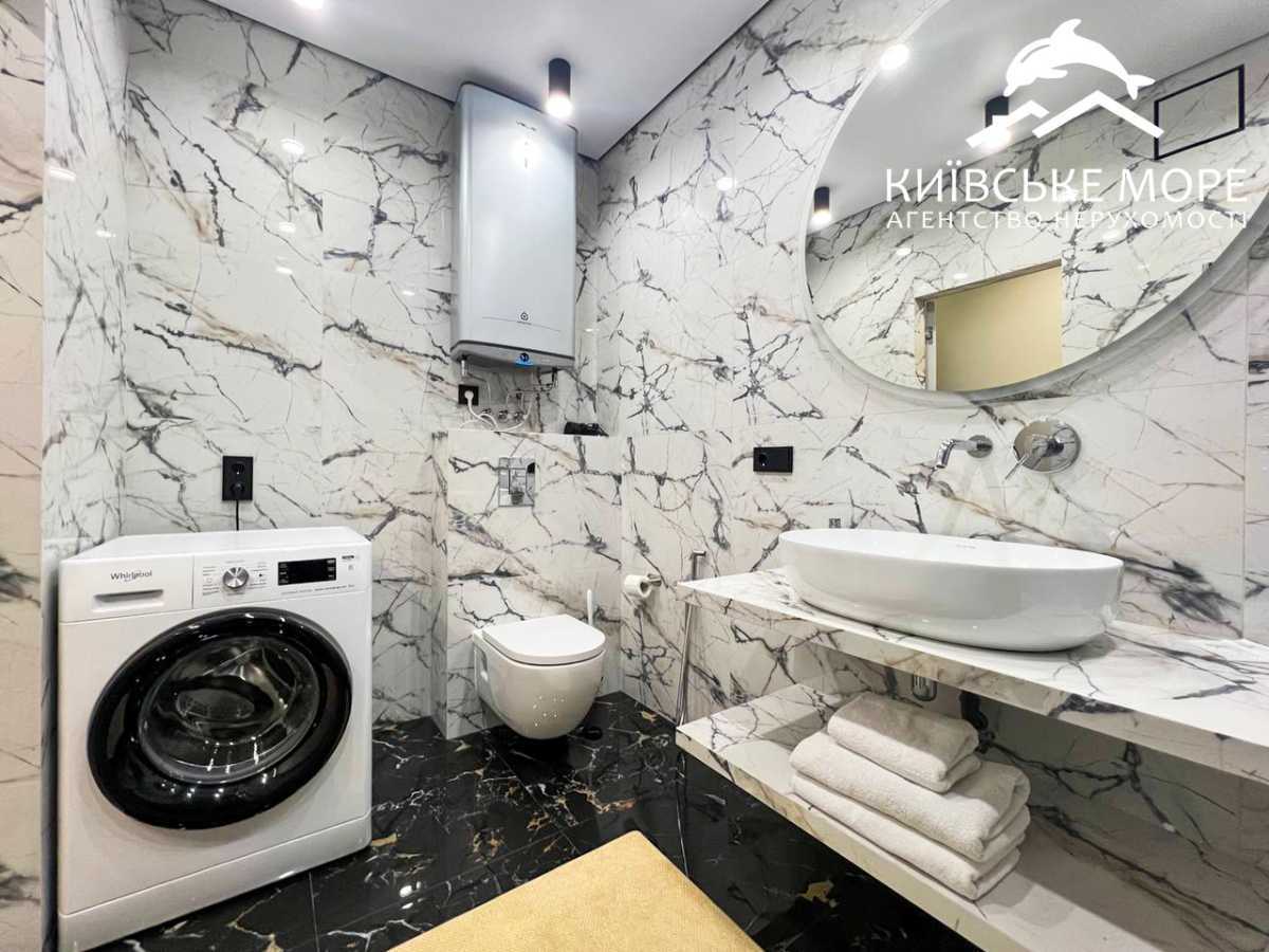 Оренда 1-кімнатної квартири 35 м², Князя Романа Мстиславича, 22А