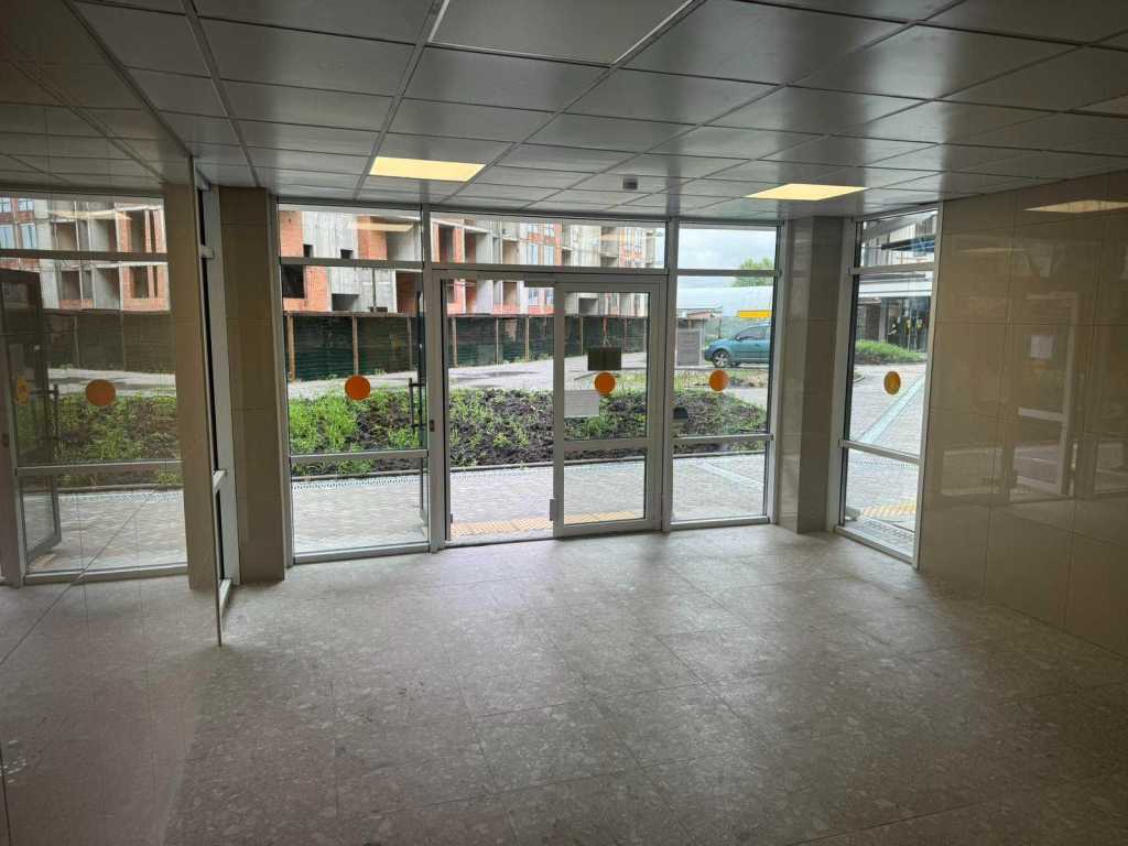 Продажа 2-комнатной квартиры 77 м², Центральна, 1