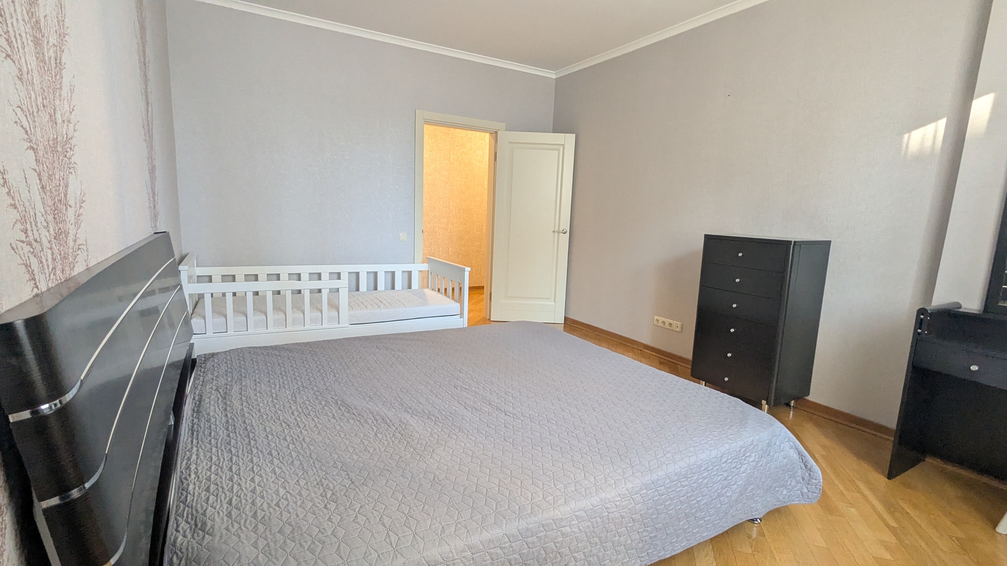 Продажа 3-комнатной квартиры 97 м², Срибнокильская ул., 1