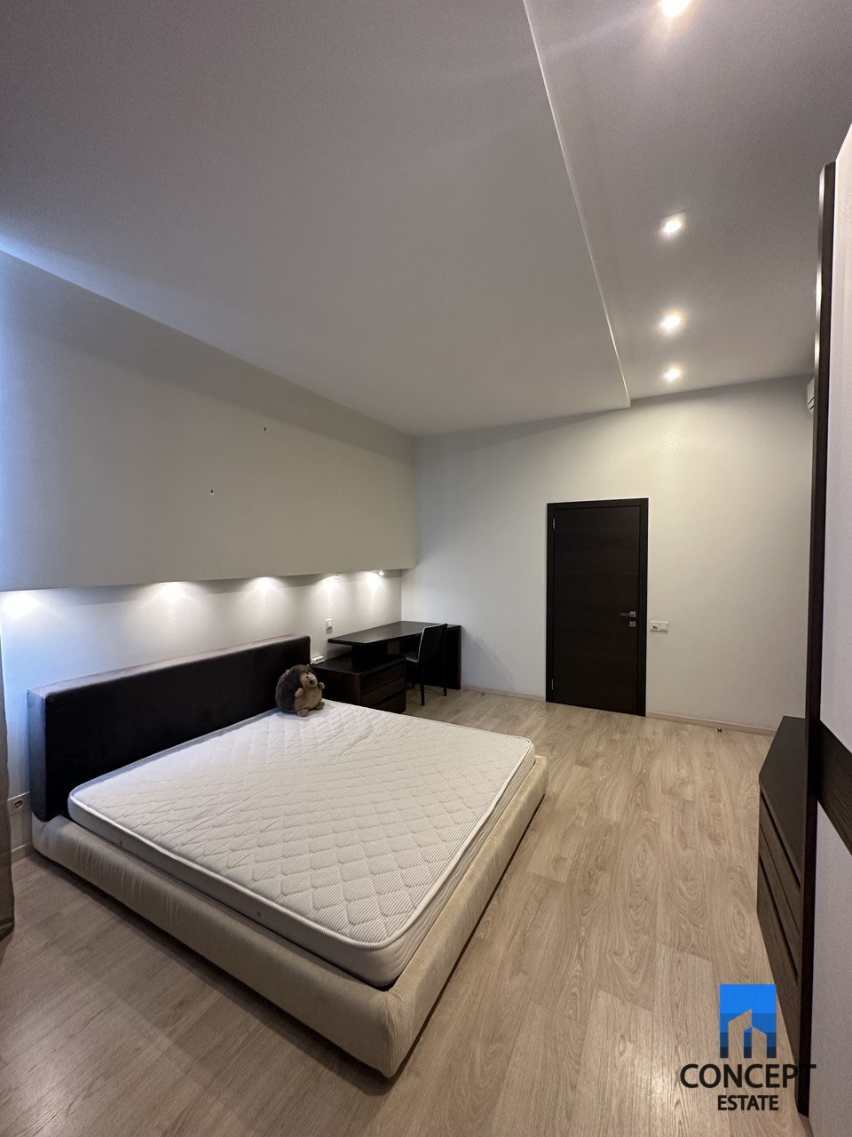 Оренда 3-кімнатної квартири 108 м², Дмитрія Яворницького просп.