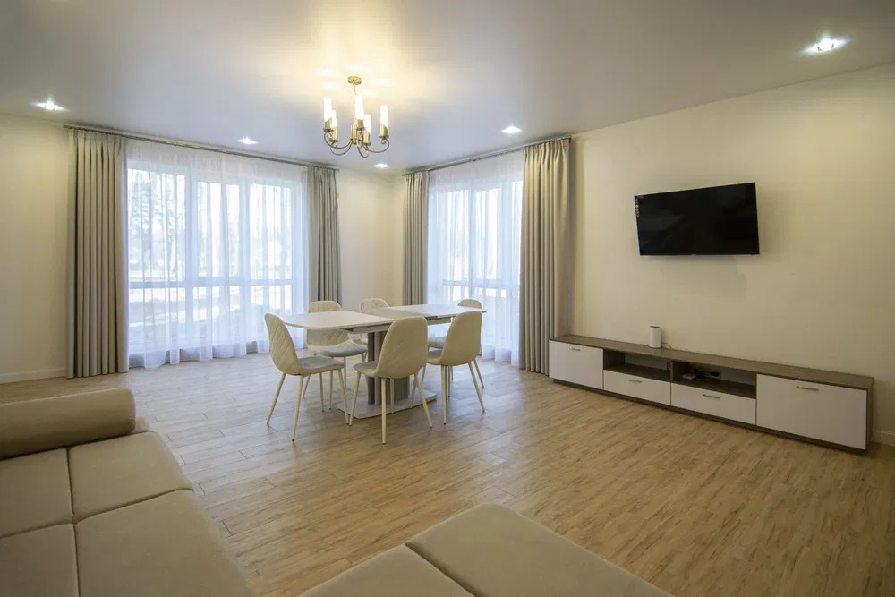 Аренда коттеджа 155 м², Евгения Харченко ул.