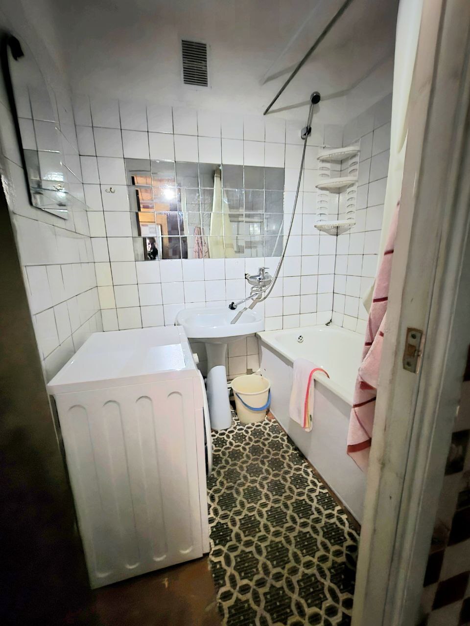 Аренда 1-комнатной квартиры 50 м², Звездный бул.