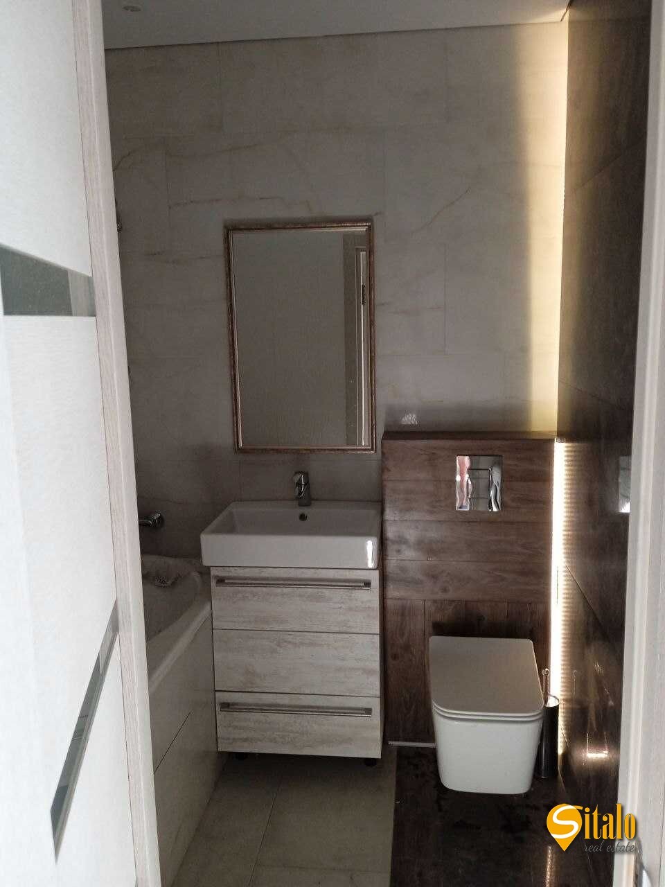 Продажа 2-комнатной квартиры 54 м², Вишняковская ул., 4