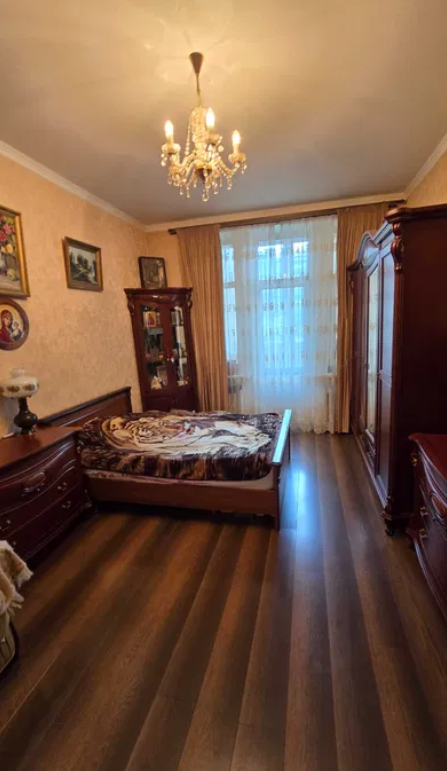 Продажа 4-комнатной квартиры 90 м², Большая Васильковская ул.
