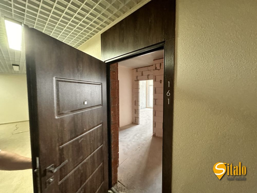 Продажа 2-комнатной квартиры 75.6 м², Днепровская наб.