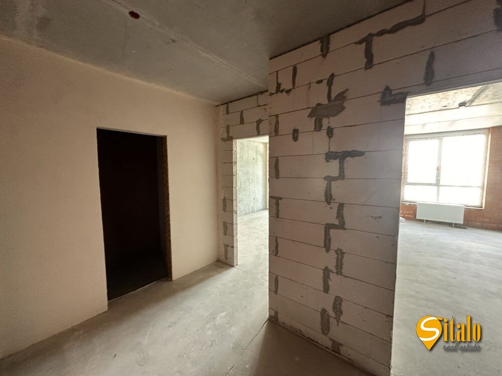 Продажа 2-комнатной квартиры 75.6 м², Днепровская наб.