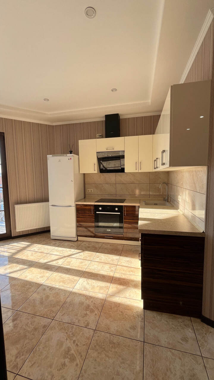 Продажа 1-комнатной квартиры 48.6 м², Творческая ул., 57