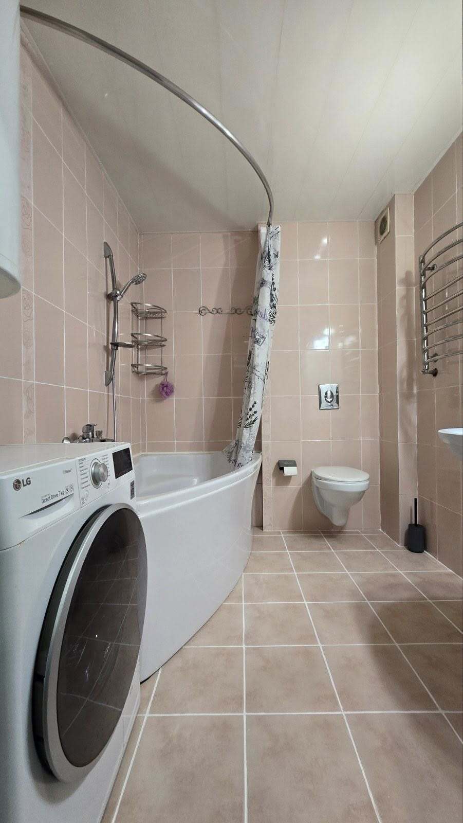 Продажа 3-комнатной квартиры 63 м², Метростроевская ул., вул.1